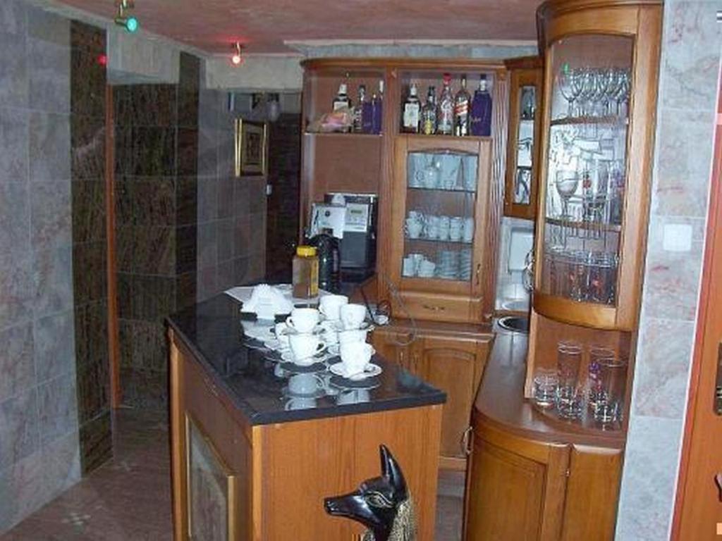 Hotel Faraon Kielce Buitenkant foto